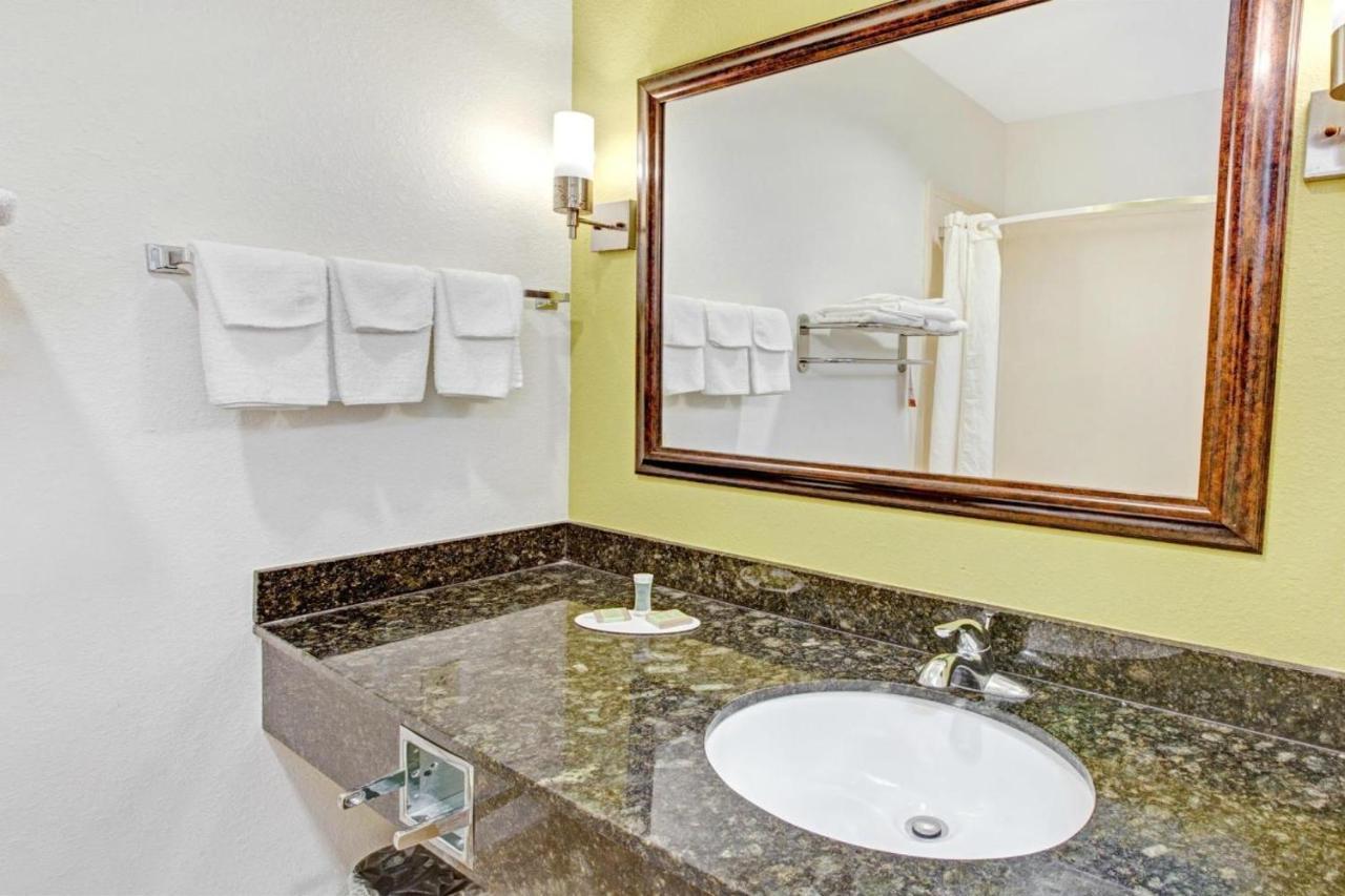 Scottish Inns And Suites - La Porte Ngoại thất bức ảnh